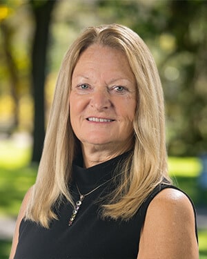 Sandy-leadership-style-small-1-2 Sandy Lohr